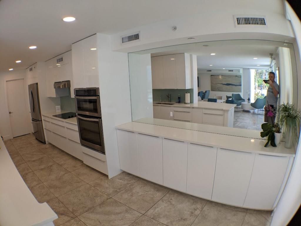 2425 Gulf Of Mexico Drive, Unit 14B, Longboat Key, FL 34228 Photo