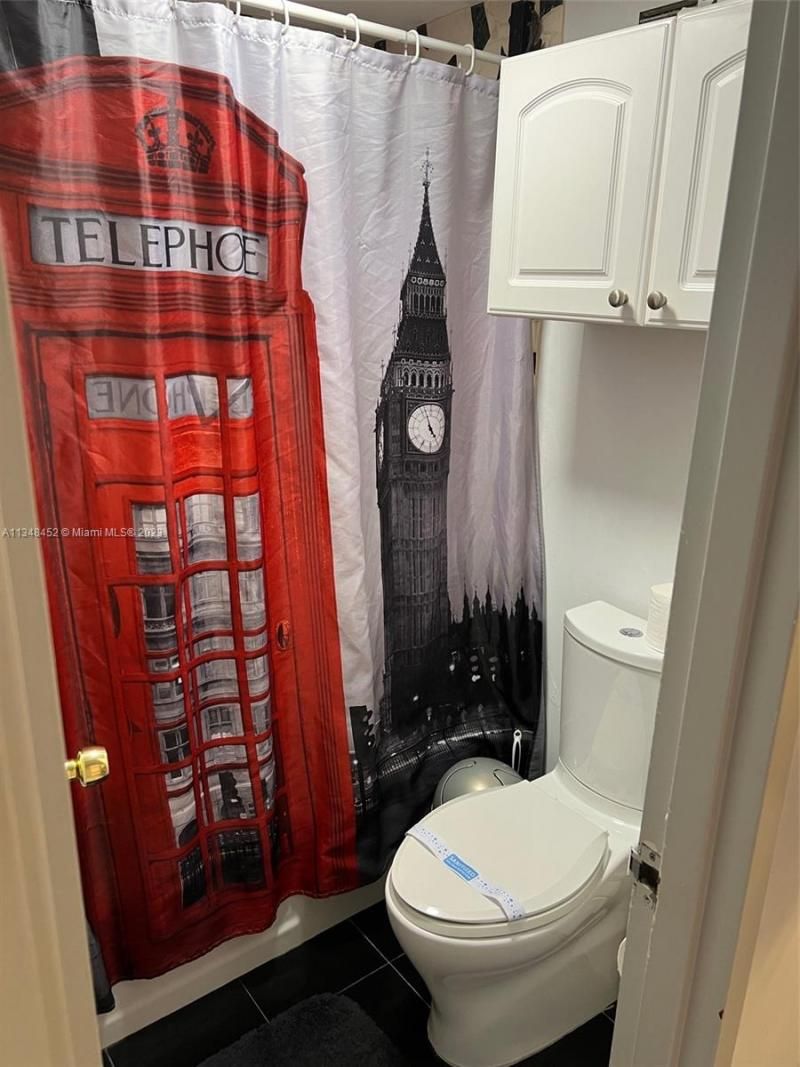 100 Lincoln Rd, Unit 1007, Miami Beach, FL 33139 Photo