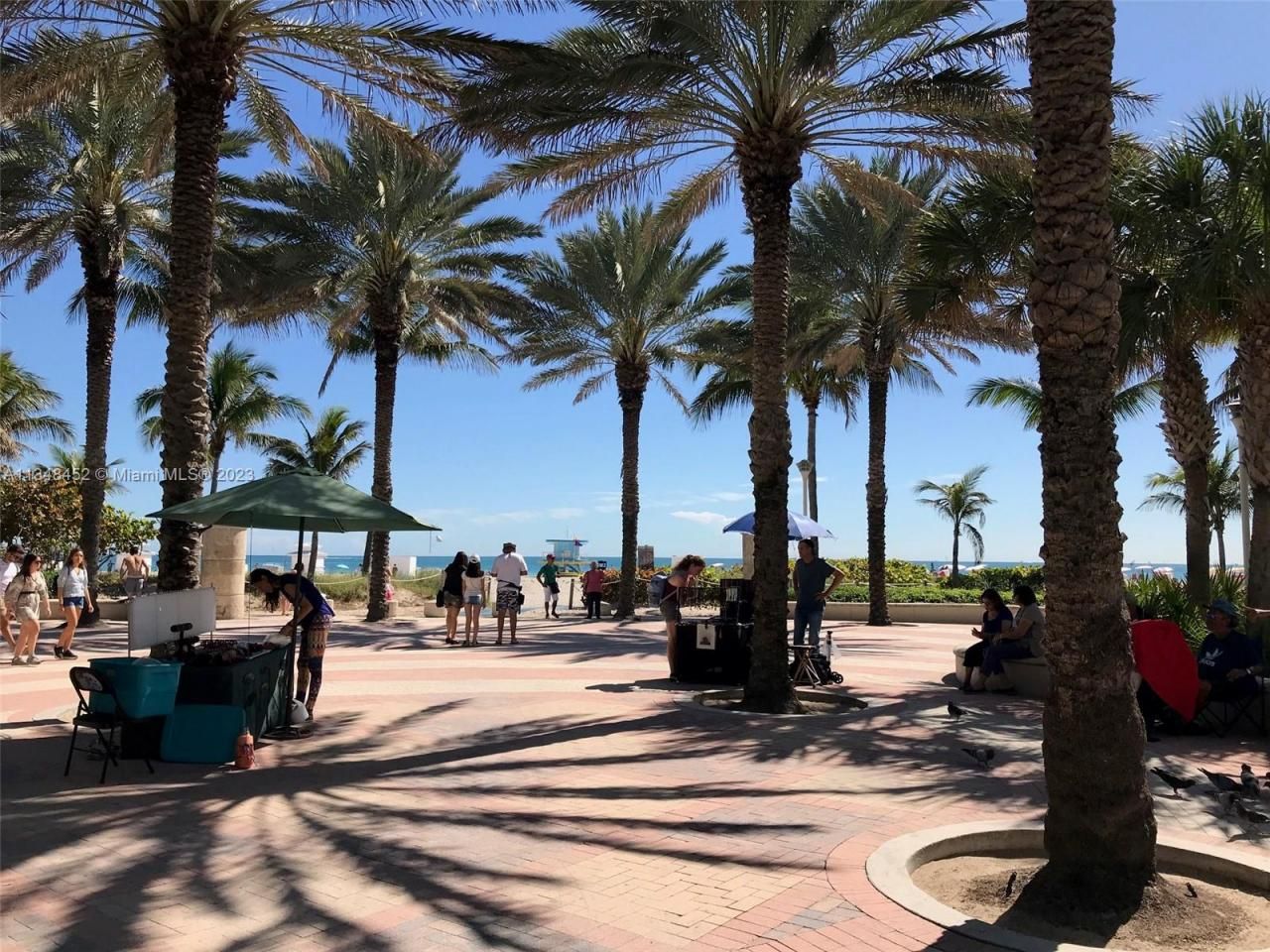 100 Lincoln Rd, Unit 1007, Miami Beach, FL 33139 Photo