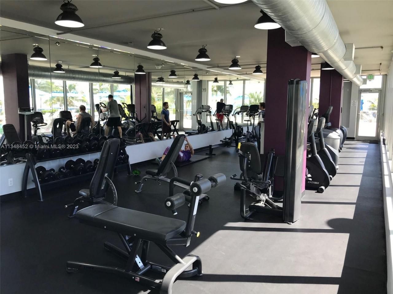 100 Lincoln Rd, Unit 1007, Miami Beach, FL 33139 Photo