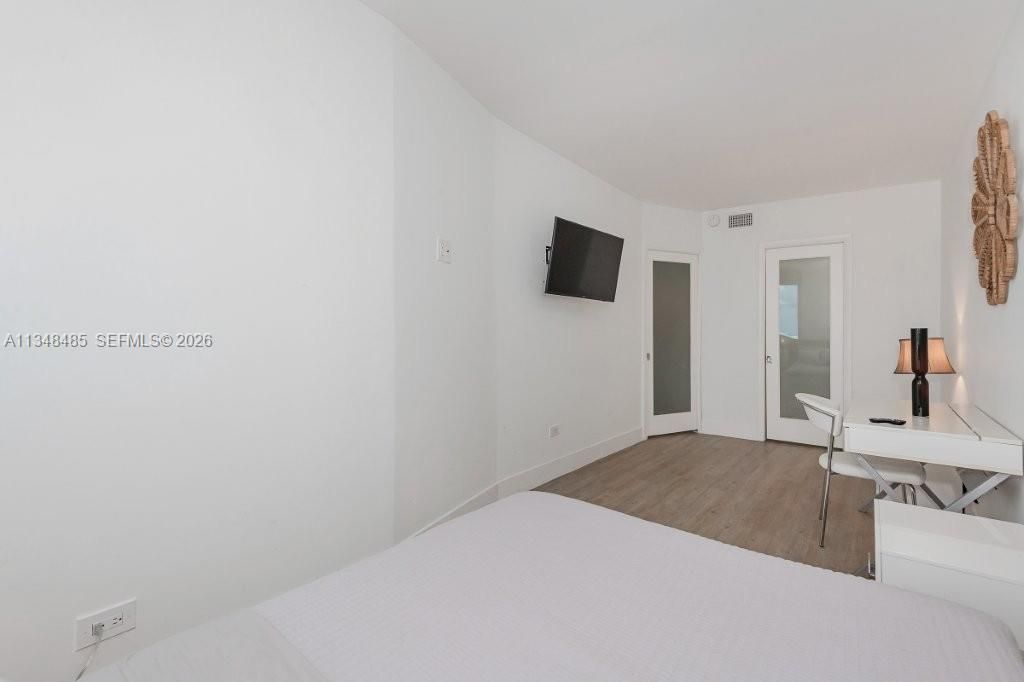 2301 Collins Ave, Unit 927, Miami Beach, FL 33139 Photo