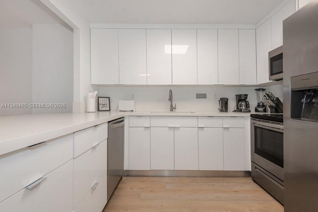 2301 Collins Ave, Unit 927, Miami Beach, FL 33139 Photo