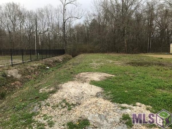 10174 Breeden Dr, Baton Rouge, LA 70811