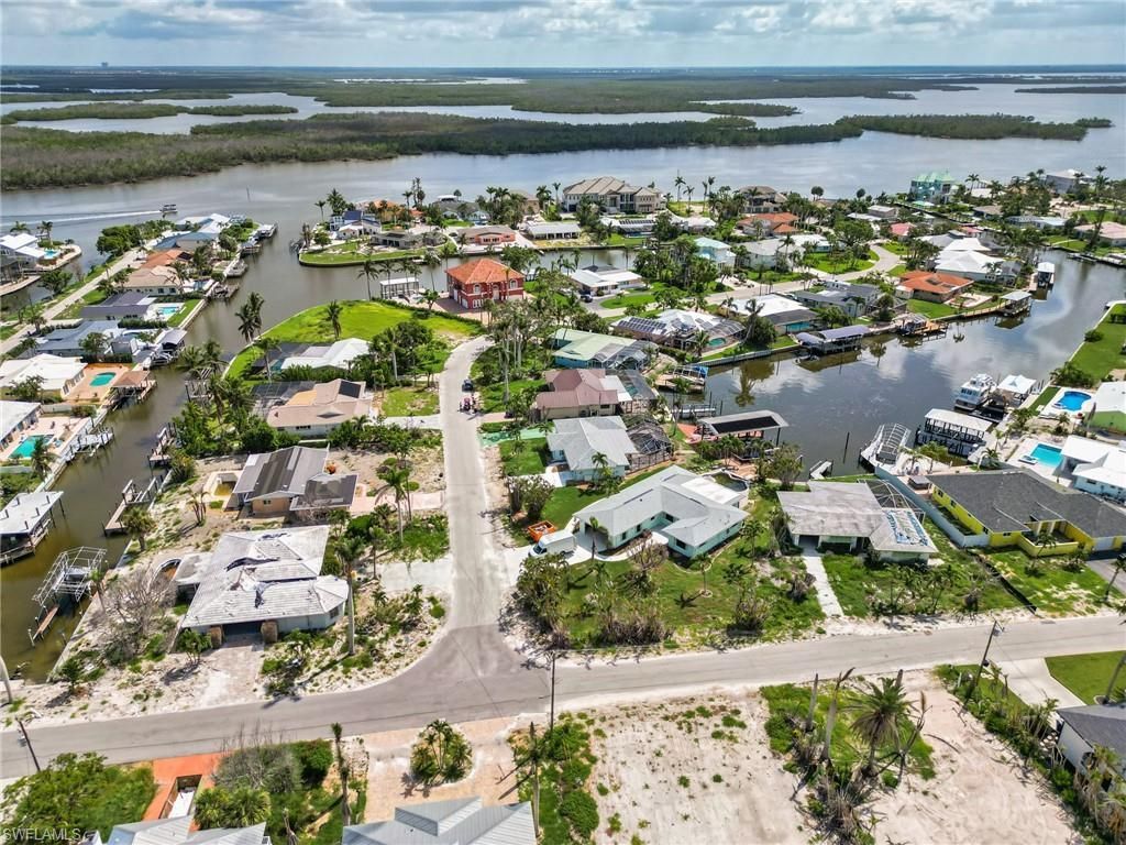 230 Randy Ln, Fort Myers Beach, FL 33931 Photo
