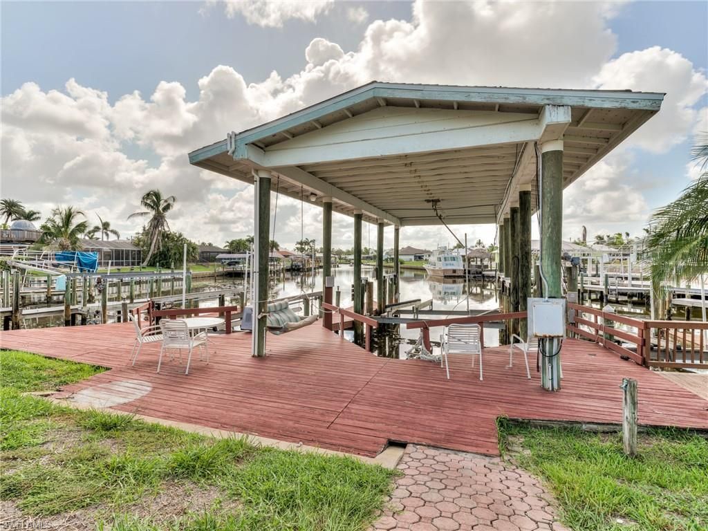 230 Randy Ln, Fort Myers Beach, FL 33931 Photo