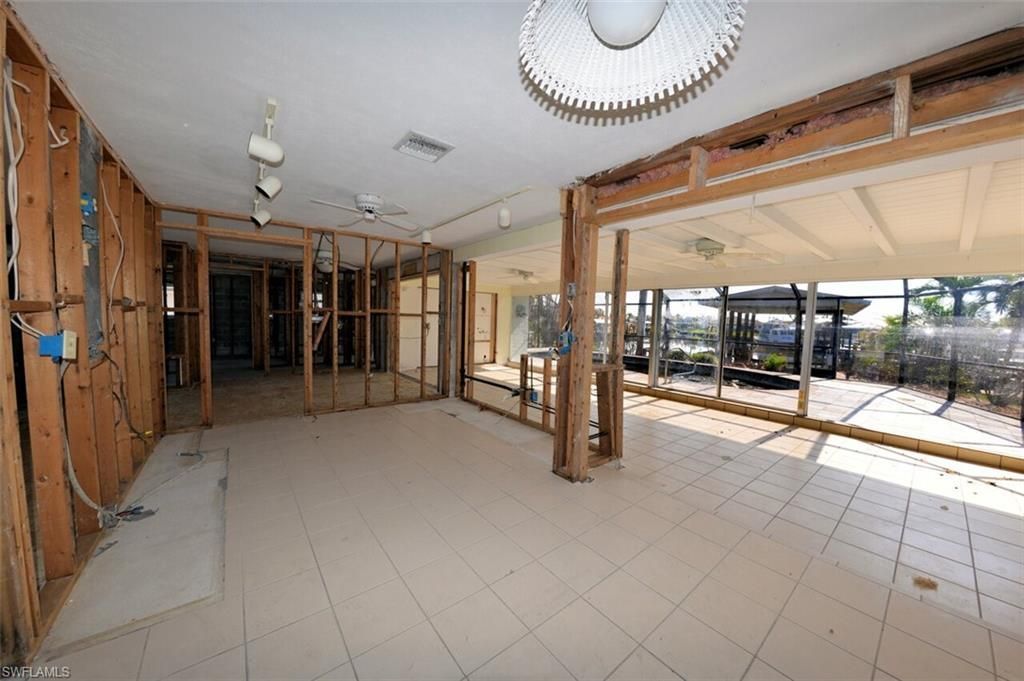 230 Randy Ln, Fort Myers Beach, FL 33931 Photo