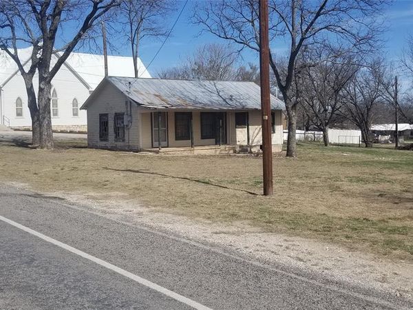 601 Main Street, Blanket, TX 76432