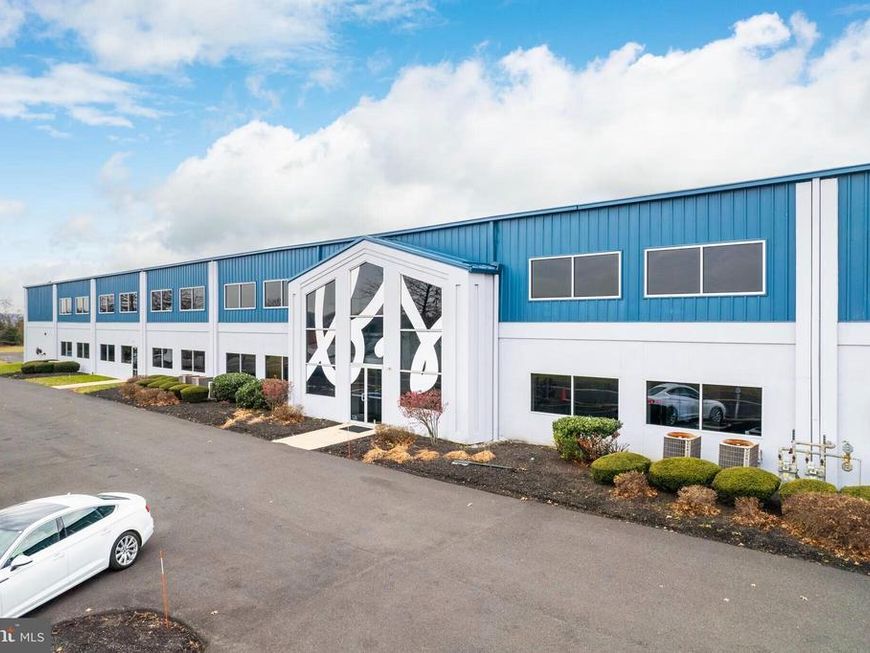 9 Iron Bridge Drive, Collegeville, PA 19426 Main Photo