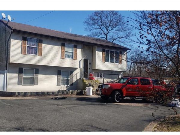 657 Wilson Boulevard, Central Islip, NY 11722