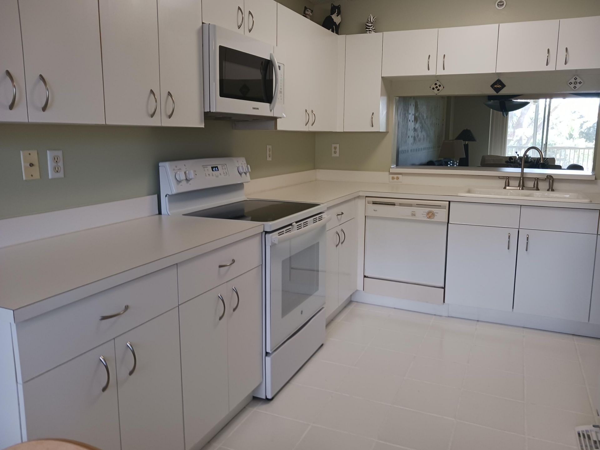 4734 Lucerne Lakes Boulevard, Unit 212, Lake Worth, FL 33467 Photo