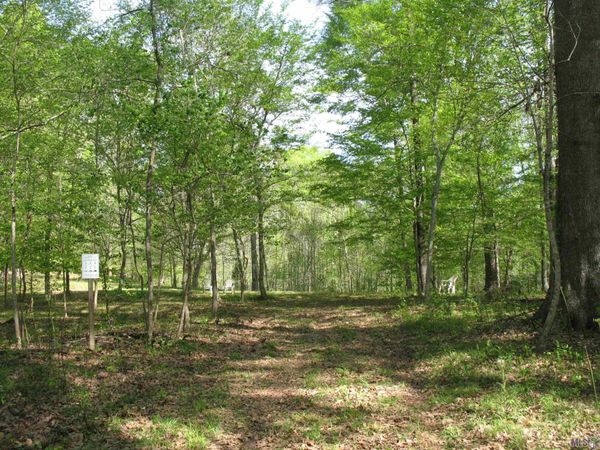 5850 Alexander Dr, St Francisville, LA 70775
