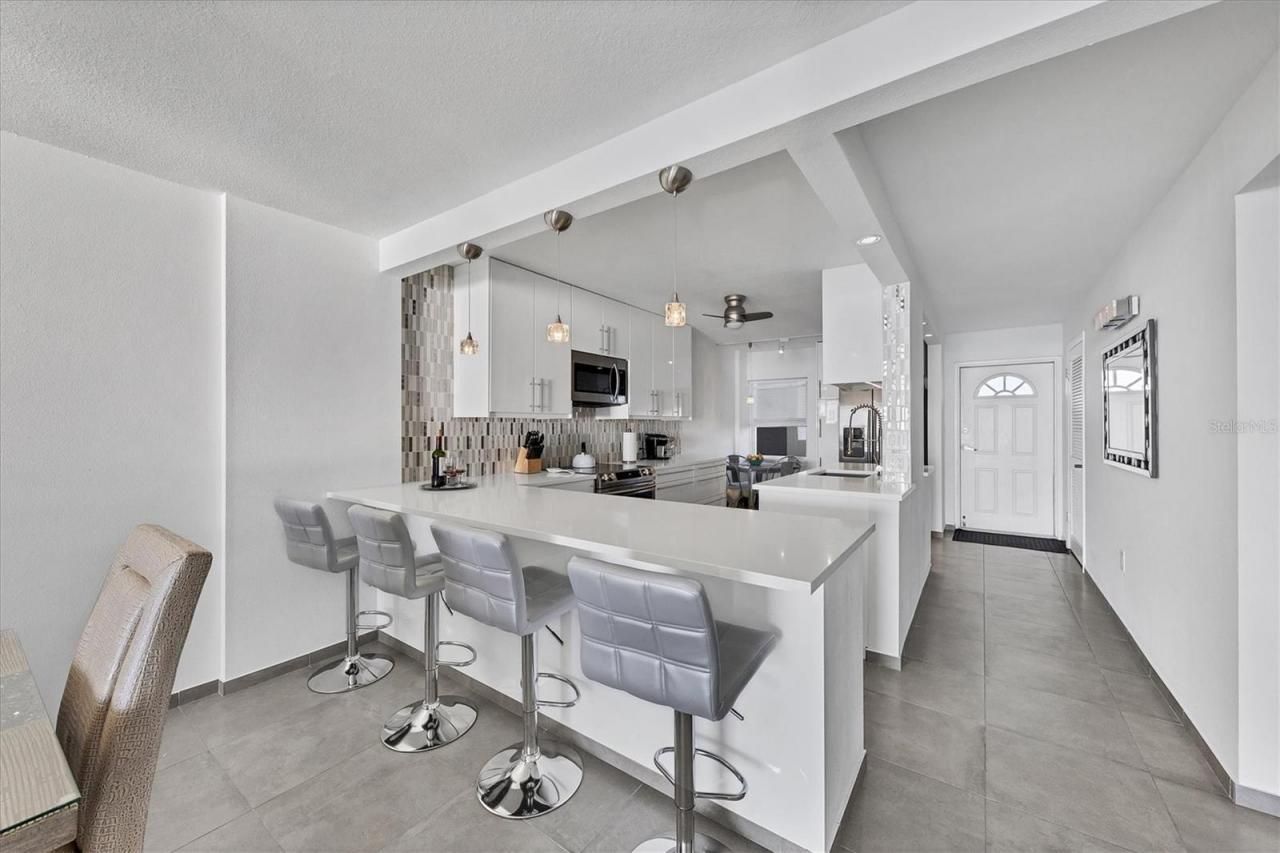 20 Whispering Sands Drive, Unit 903, Sarasota, FL 34242 Photo