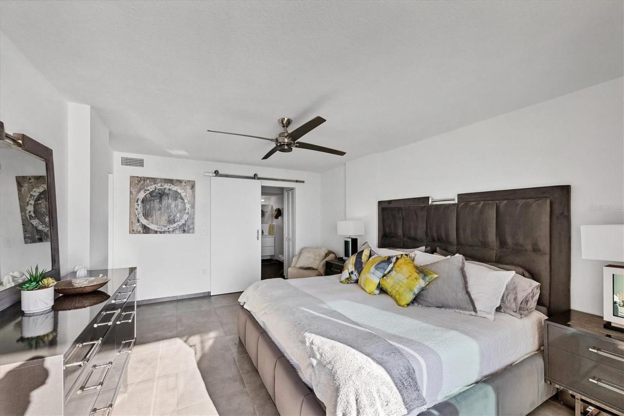 20 Whispering Sands Drive, Unit 903, Sarasota, FL 34242 Photo