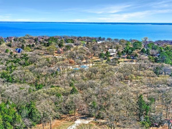 14-15 Louisiana Avenue, Pottsboro, TX 75076