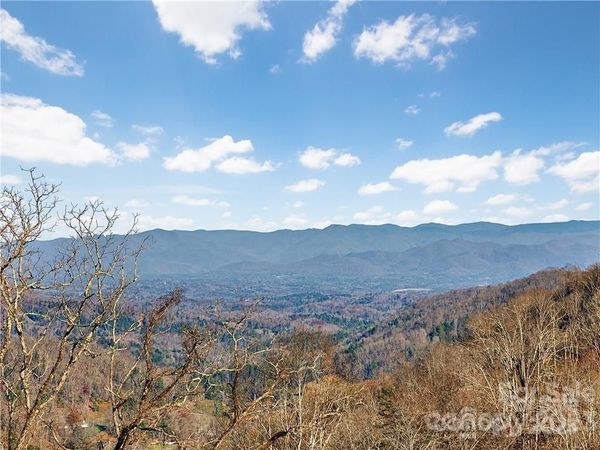 580 Freemont Drive, Leicester, NC 28748