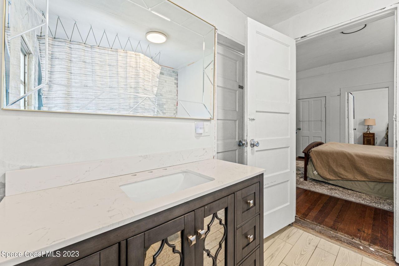 1365 Pineapple Avenue, Melbourne, FL 32935 Photo