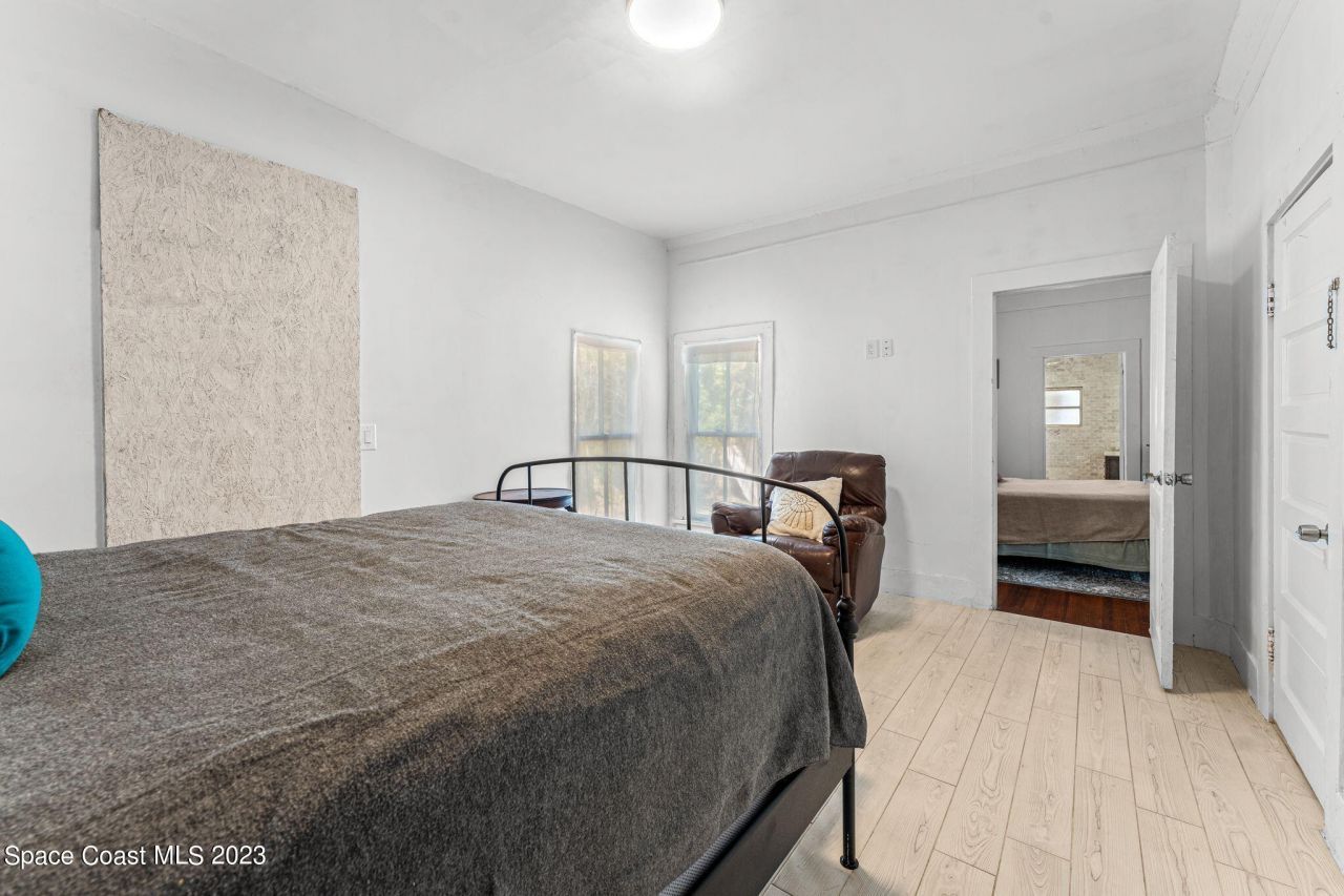 1365 Pineapple Avenue, Melbourne, FL 32935 Photo