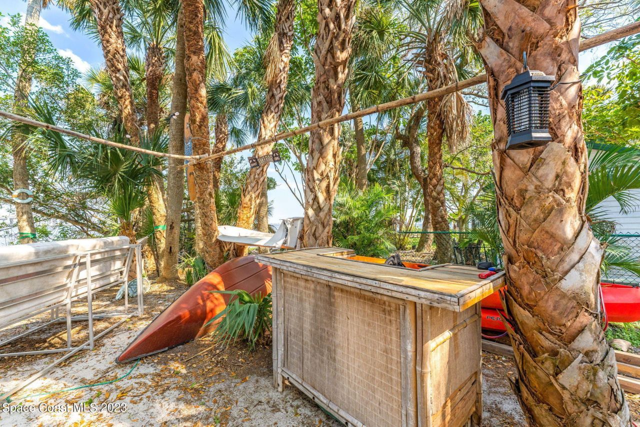 1365 Pineapple Avenue, Melbourne, FL 32935 Photo