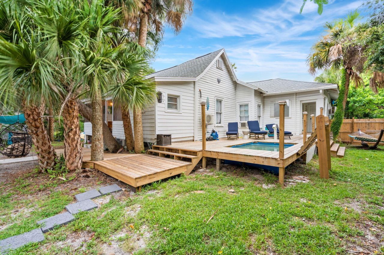 1365 Pineapple Avenue, Melbourne, FL 32935 Photo