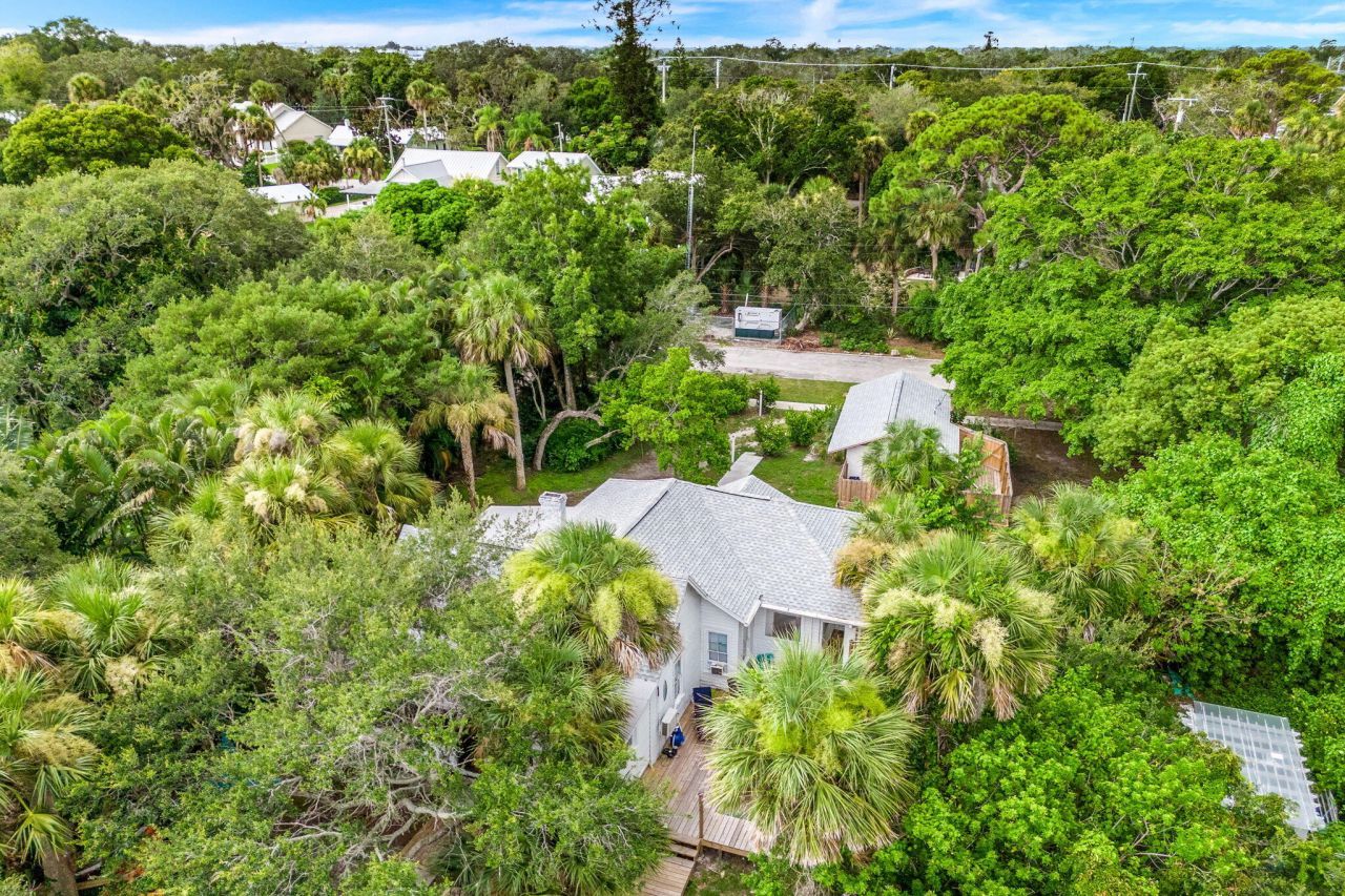 1365 Pineapple Avenue, Melbourne, FL 32935 Photo