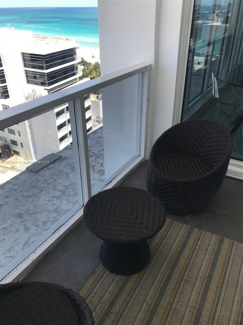 100 Lincoln Rd, Unit PH9, Miami Beach, FL 33139 Photo