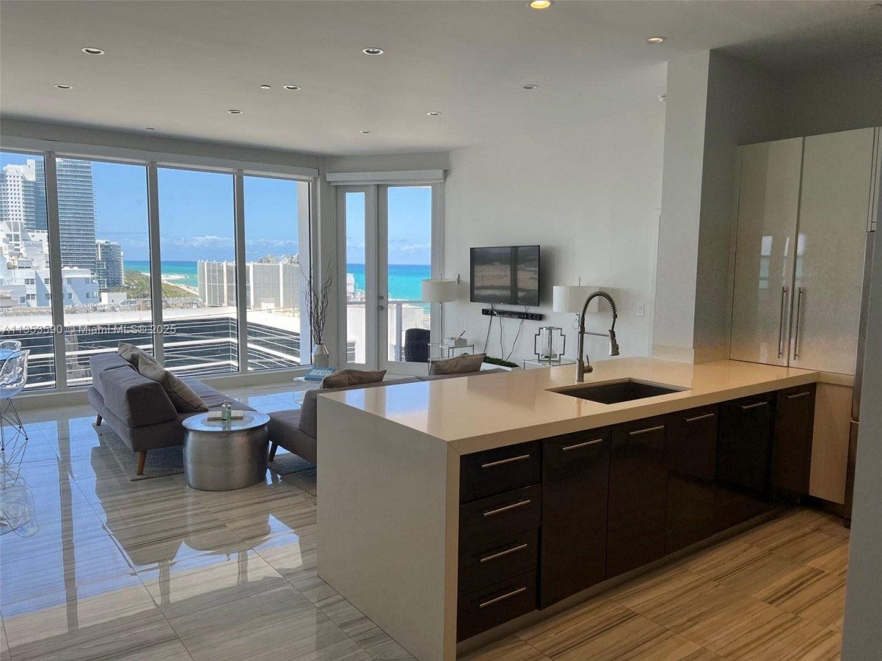 100 Lincoln Rd, Unit PH9, Miami Beach, FL 33139 Photo