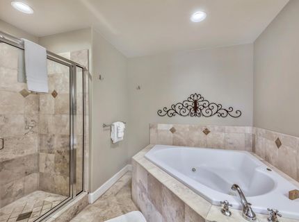 2100 North Village Drive, Truckee, CA 96161 Photo