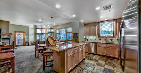 2100 North Village Drive, Truckee, CA 96161 Photo