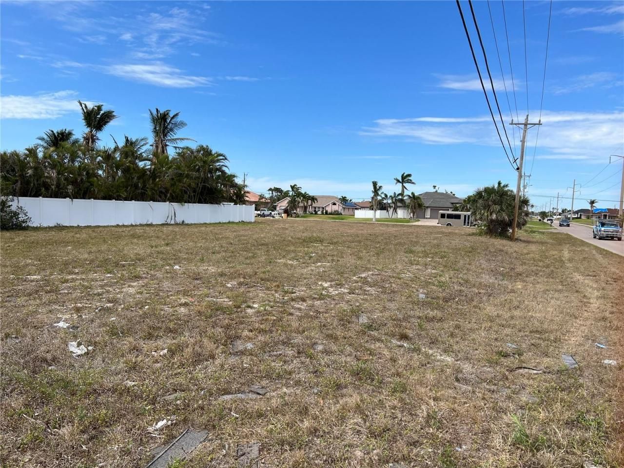 2000 SW 28th Terrace, Cape Coral, FL 33914 Photo