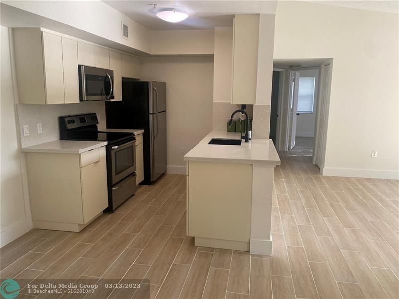 2457 Centergate Drive, Miramar, FL 33025 Photo