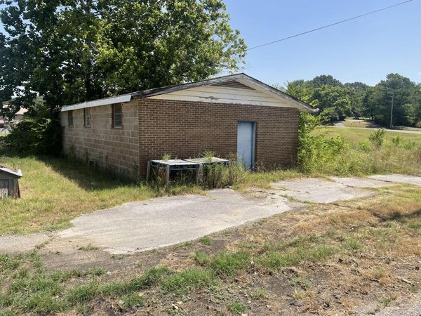 00 AR-58, Cave City, AR 72521