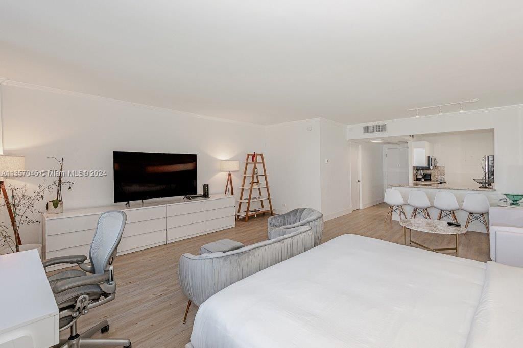 2301 Collins Ave, Unit 842, Miami Beach, FL 33139 Photo