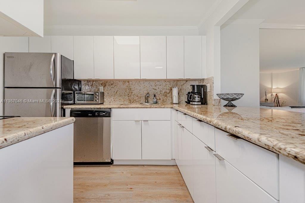 2301 Collins Ave, Unit 842, Miami Beach, FL 33139 Photo