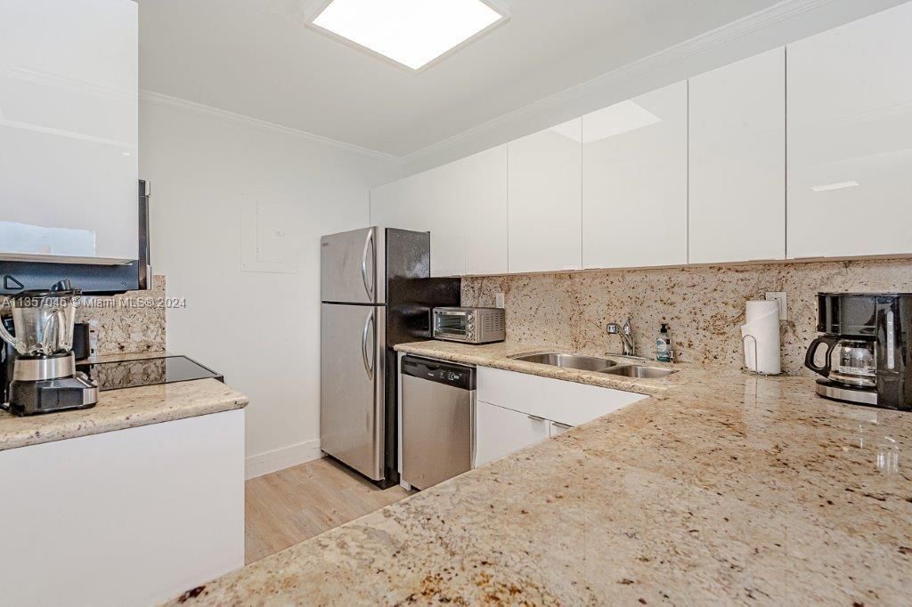 2301 Collins Ave, Unit 842, Miami Beach, FL 33139 Photo