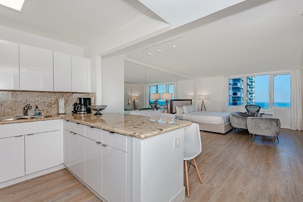 2301 Collins Ave, Unit 842, Miami Beach, FL 33139 Photo