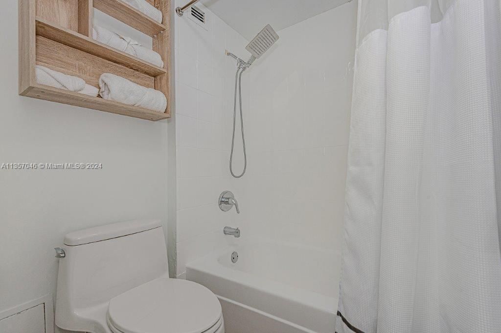 2301 Collins Ave, Unit 842, Miami Beach, FL 33139 Photo