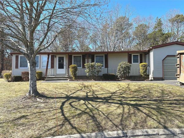 55 Village Circle, Unit 1, Manorville, NY 11949
