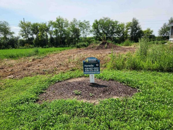 840 Valley Road, Dane, WI 53529