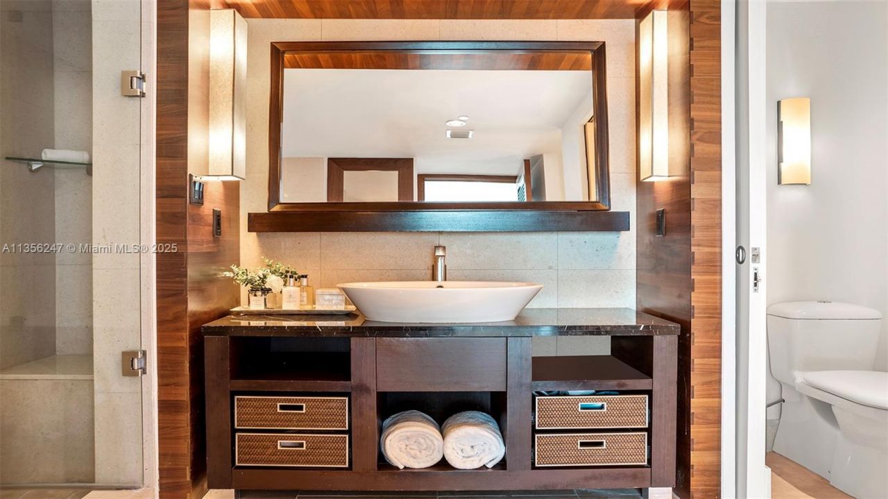 Please Call For Address, Unit 911, Miami Beach, FL 33141 Photo