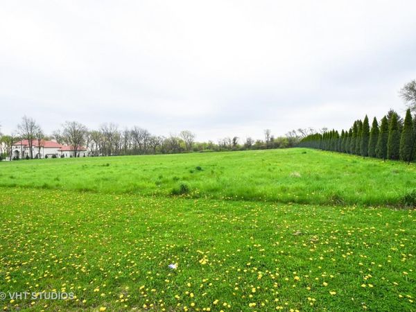 225 Westfield Way, Barrington Hills, IL 60010