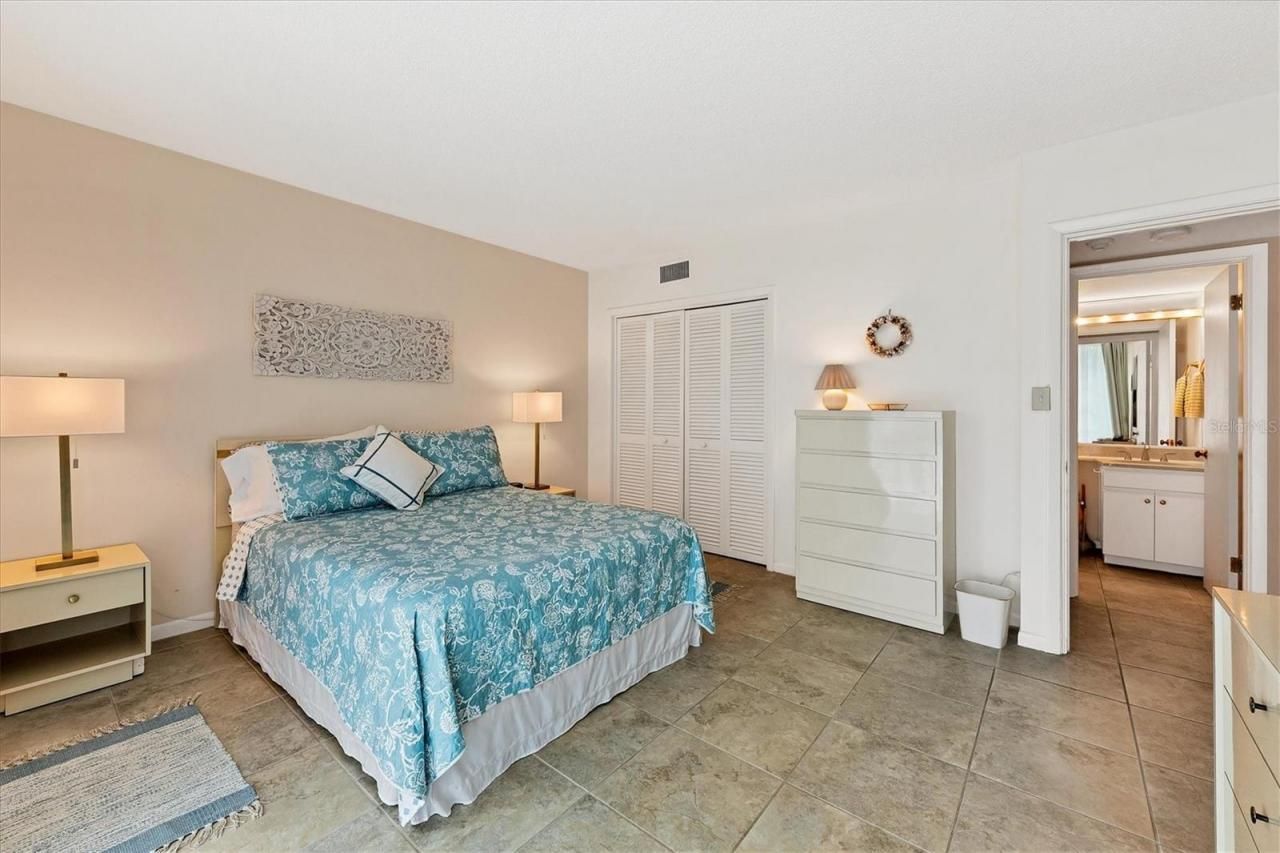 500 S Washington Drive, Unit 17B, Sarasota, FL 34236 Photo