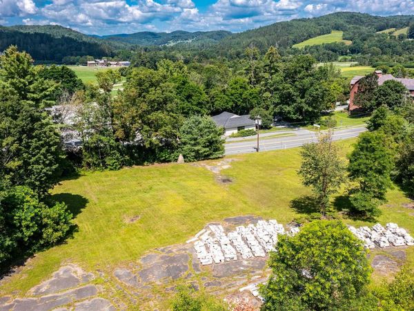 458 Woodstock Road, Woodstock, VT 05091