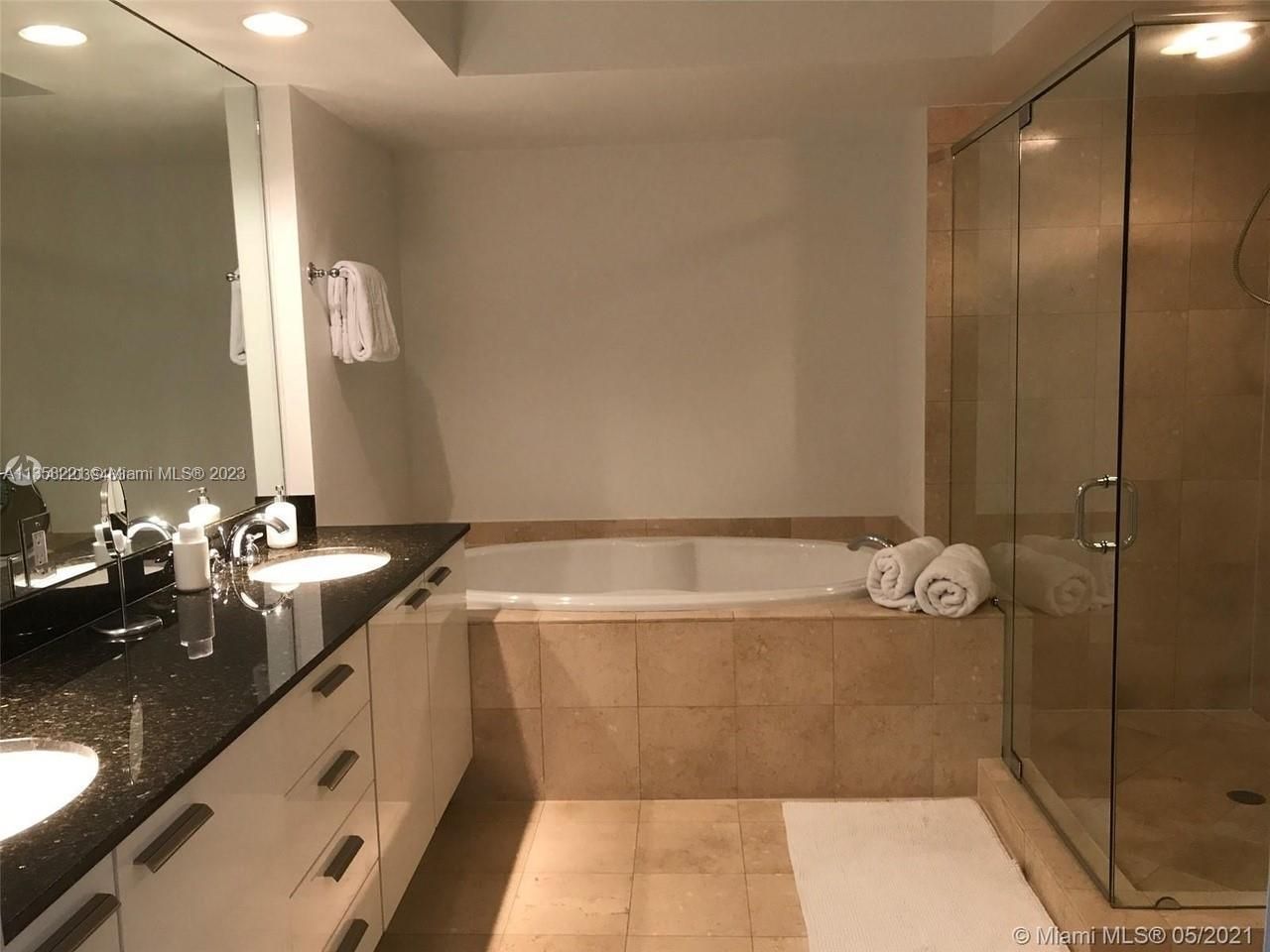 1830 S Ocean Dr, Unit 1706, Hallandale Beach, FL 33009 Photo