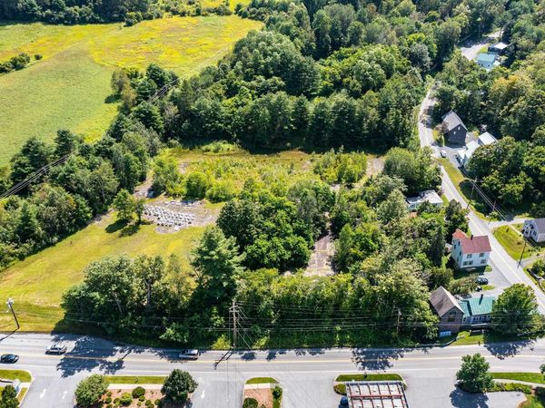 458 Woodstock Road, Woodstock, VT 05091