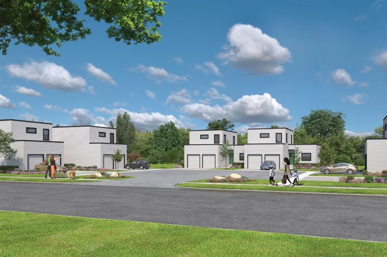 11 Dewitt Court, Greenhills, OH 45218 Main Photo