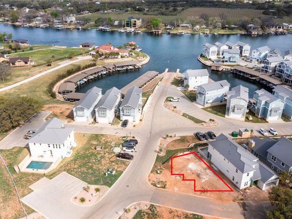 104 village view dr, Kingsland, TX 78639