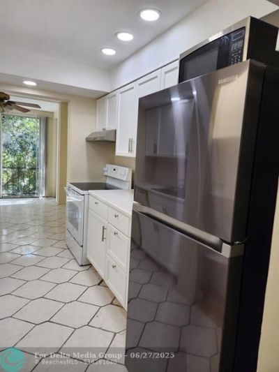 3660 Inverrary Drive, Unit 3L, Lauderhill, FL 33319 Photo