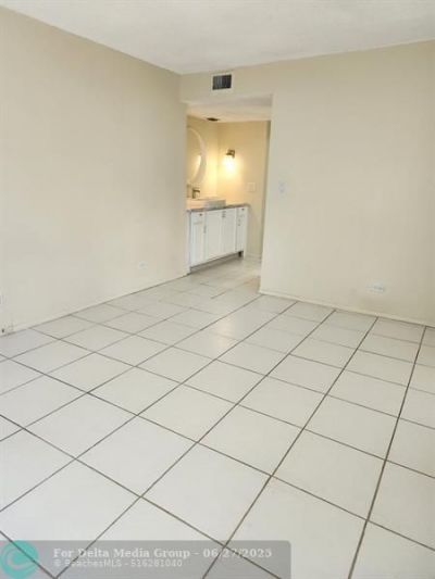 3660 Inverrary Drive, Unit 3L, Lauderhill, FL 33319 Photo