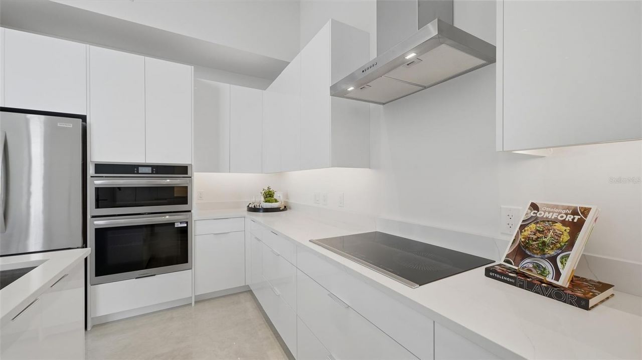 430 Kumquat Court, Unit 510, Sarasota, FL 34236 Photo