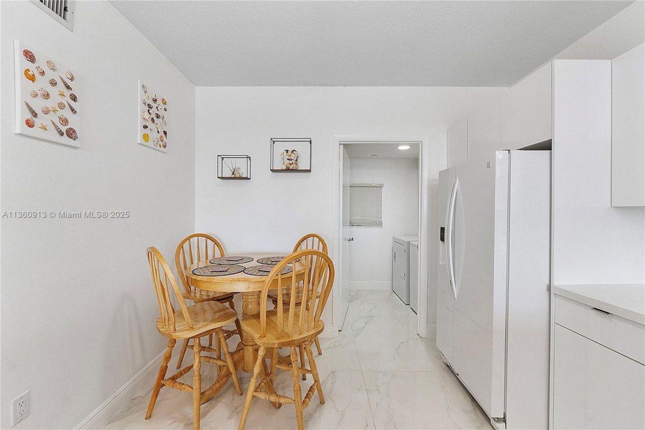 17050 N Bay Rd, Unit 807, Sunny Isles Beach, FL 33160 Photo